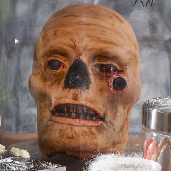 Creepiest Cranium Cake For Your Halloween Table