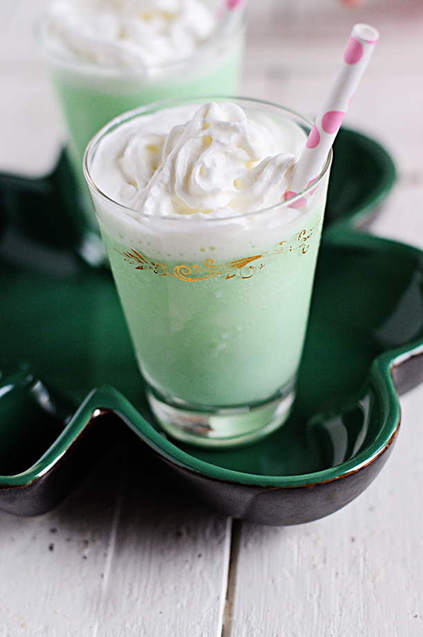 st patricks day green drink recipe