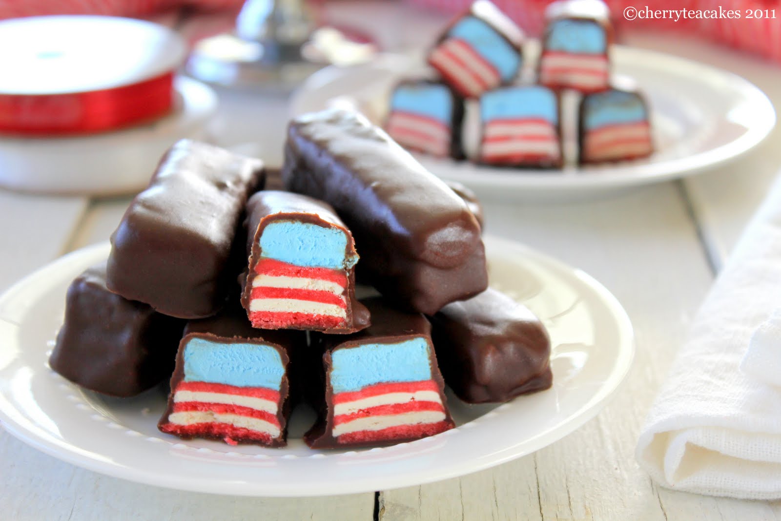 red-white-blue-4th-of-july-candy-bars