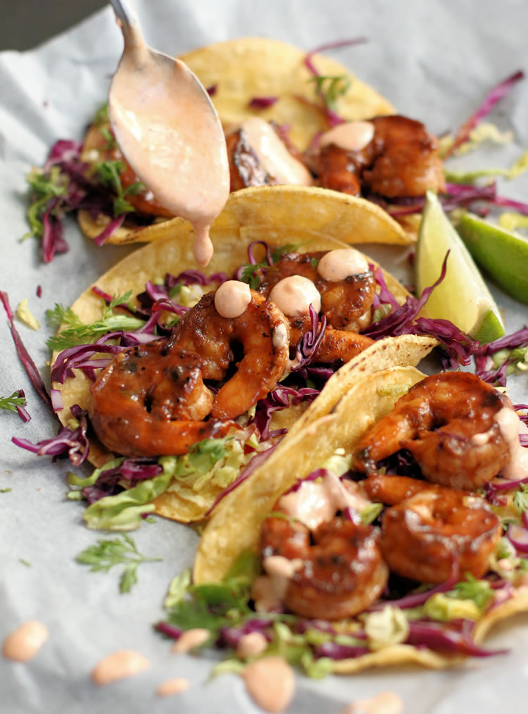 Rezept: BBQ-Garnelen-Tacos mit Chipotle-Creme