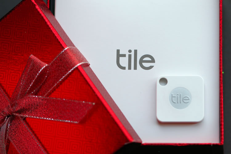 Tile Bluetooth Tracker is the Coolest Gift Under $30!