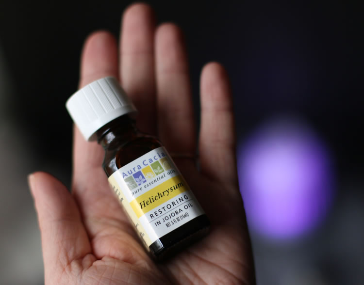 Helichrysum Essential Oil To Relieve Spring Allergies