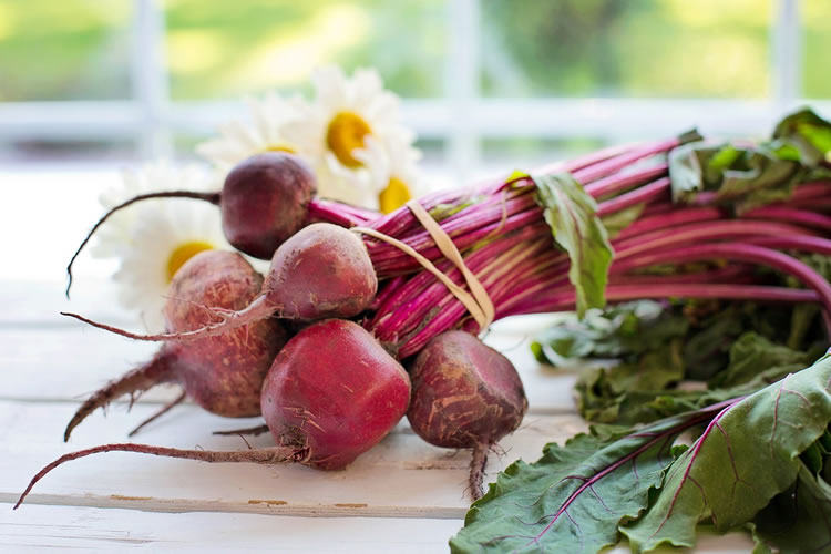 6 Amazing Benefits Of Beets + Recipe; Chocolate Cupcakes With Beet Crystal Whipped Cream