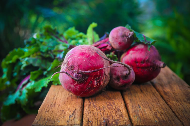 6 Amazing Benefits Of Beetroot - Natural Food Dye - Chocolate Cupcakes