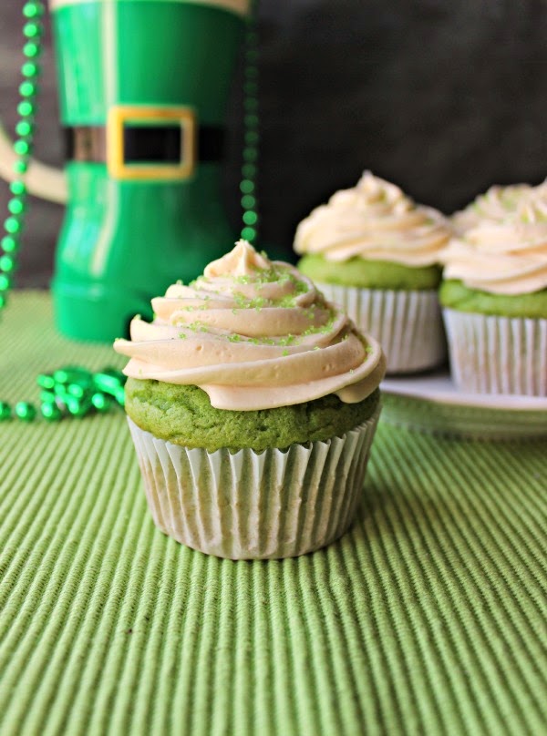 Irish surprise green cupcakes