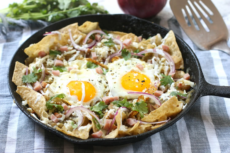 Ready in 20 Recipe: Quick And Easy Ham And Egg Chilaquiles | www.onbetterliving.com