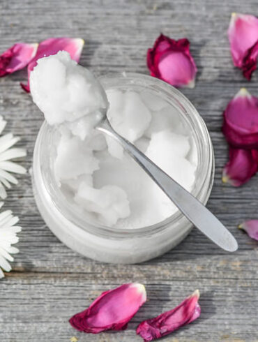 14 Amazing Uses For Coconut Oil