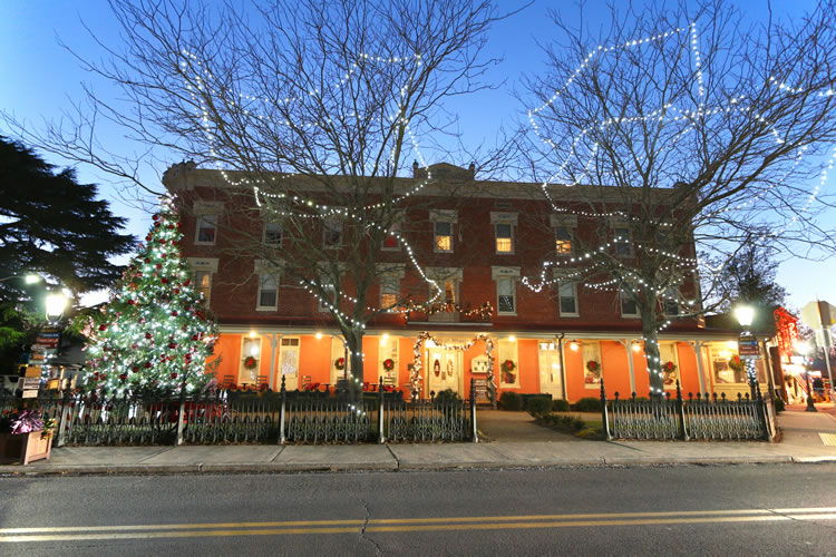 Holiday Travel A Victorian Christmas Town In Berlin, Maryland