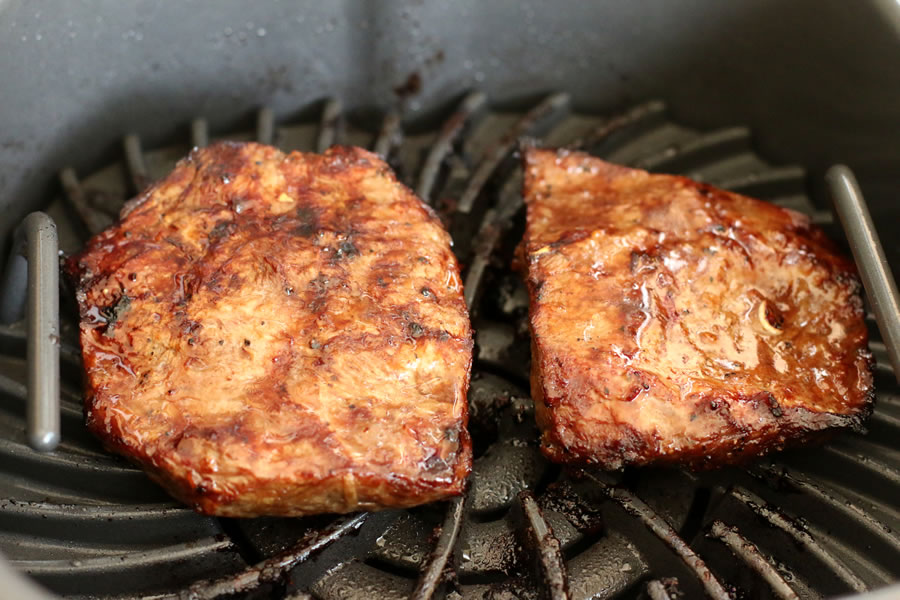 Sizzling steak made perfectly in the Ninja Foodi Grill