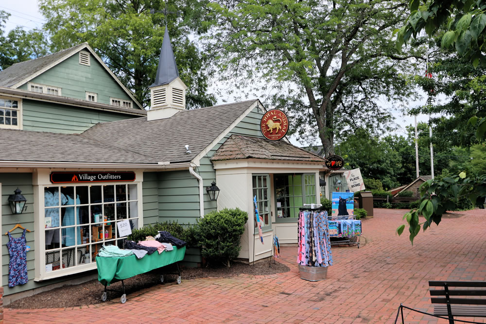 Peddler's Village 100 Peddlers Village, New Hope, PA 18938