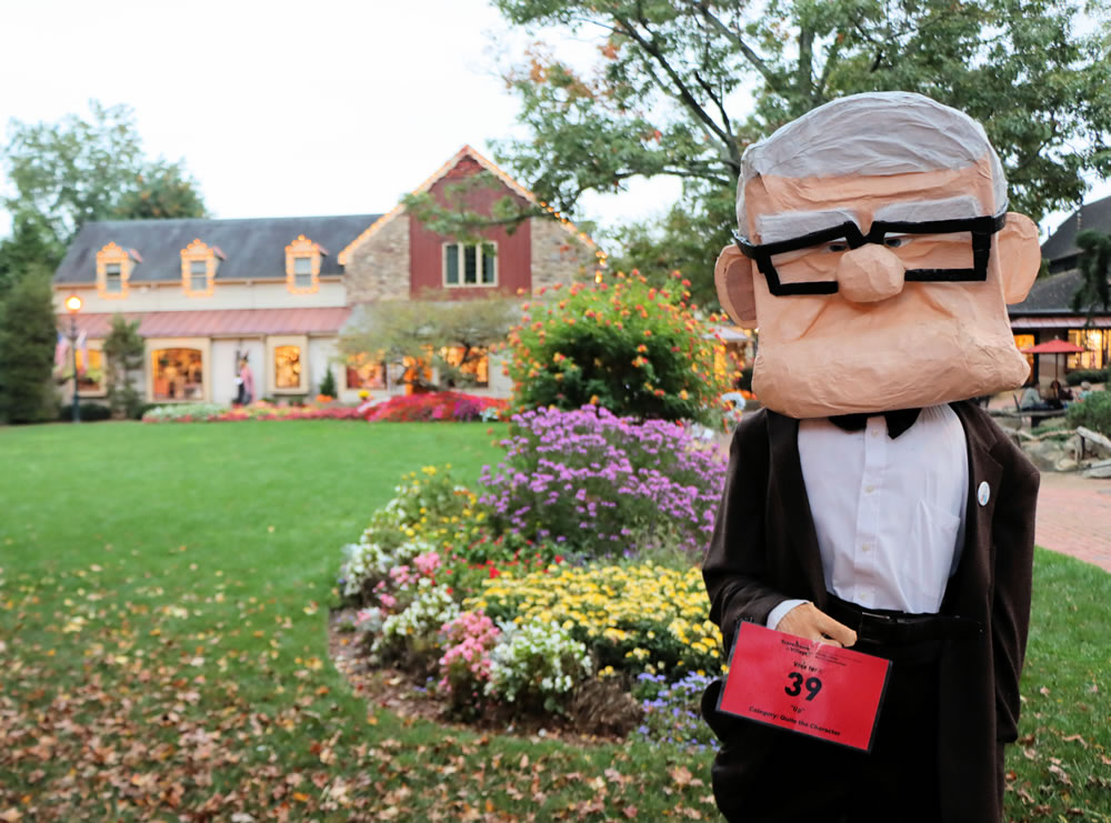 Peddlers Village Scarecrows Fall 13b