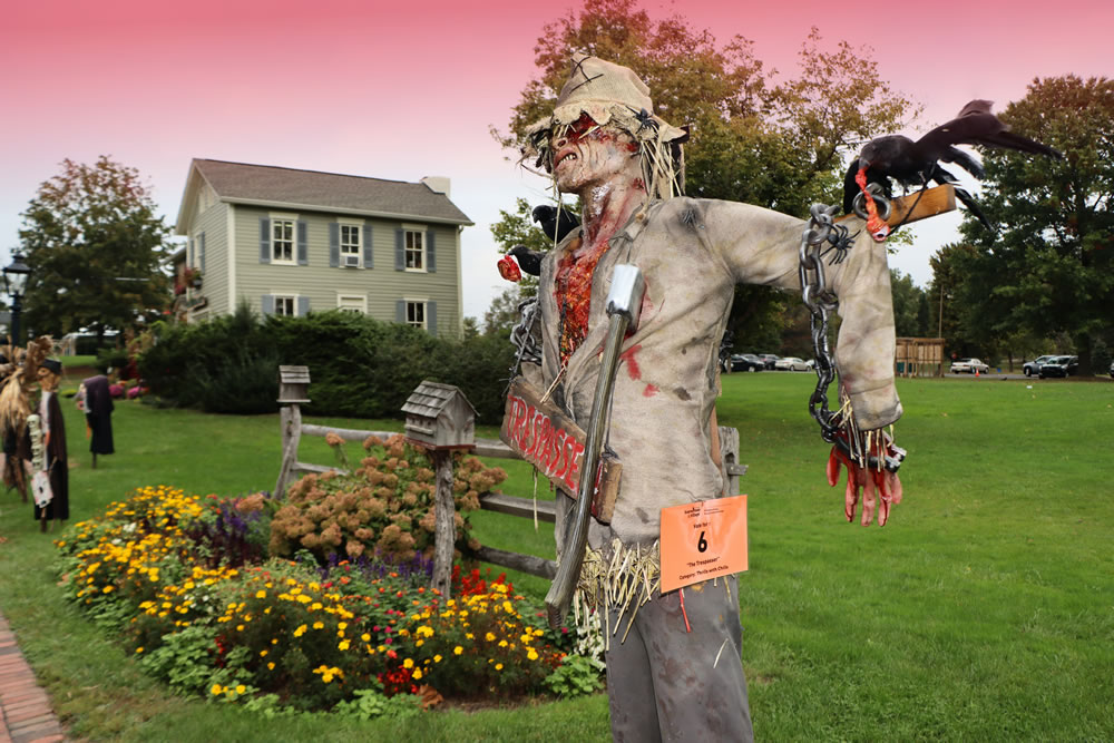 Peddlers Village Scarecrows Fall 6