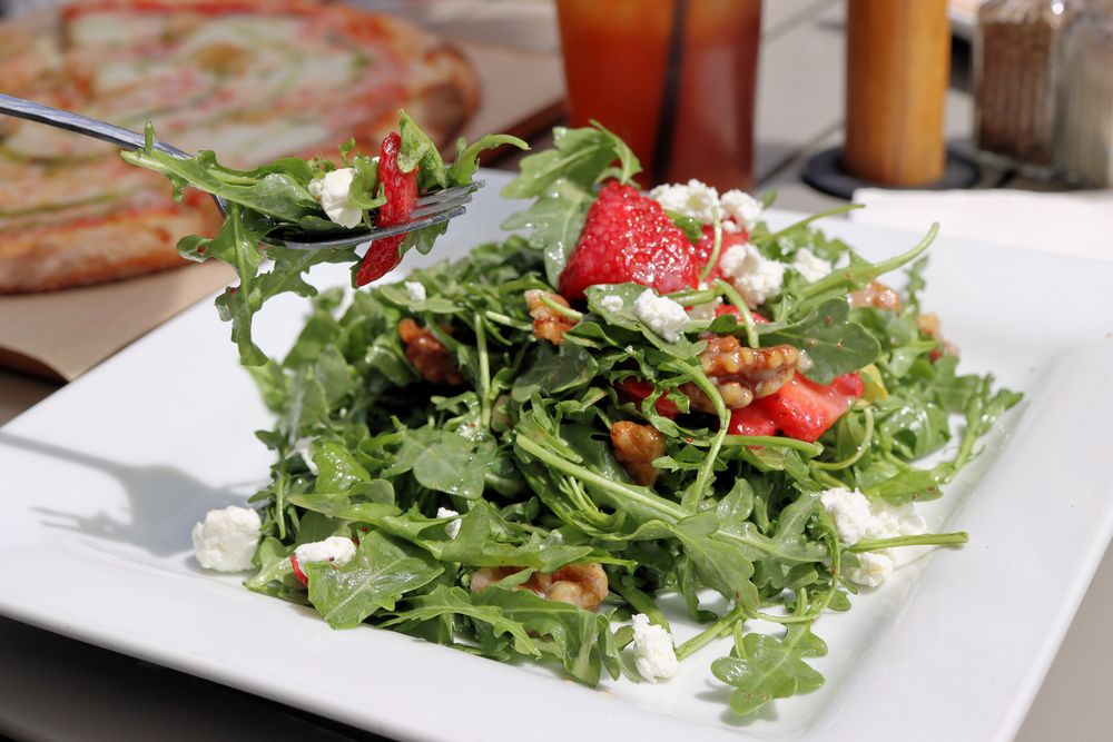 Peddlers Village Buttonwood Grill Strawberry Salad result 1