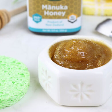 Manuka Honey Vanilla Scrub with a sponge and brush