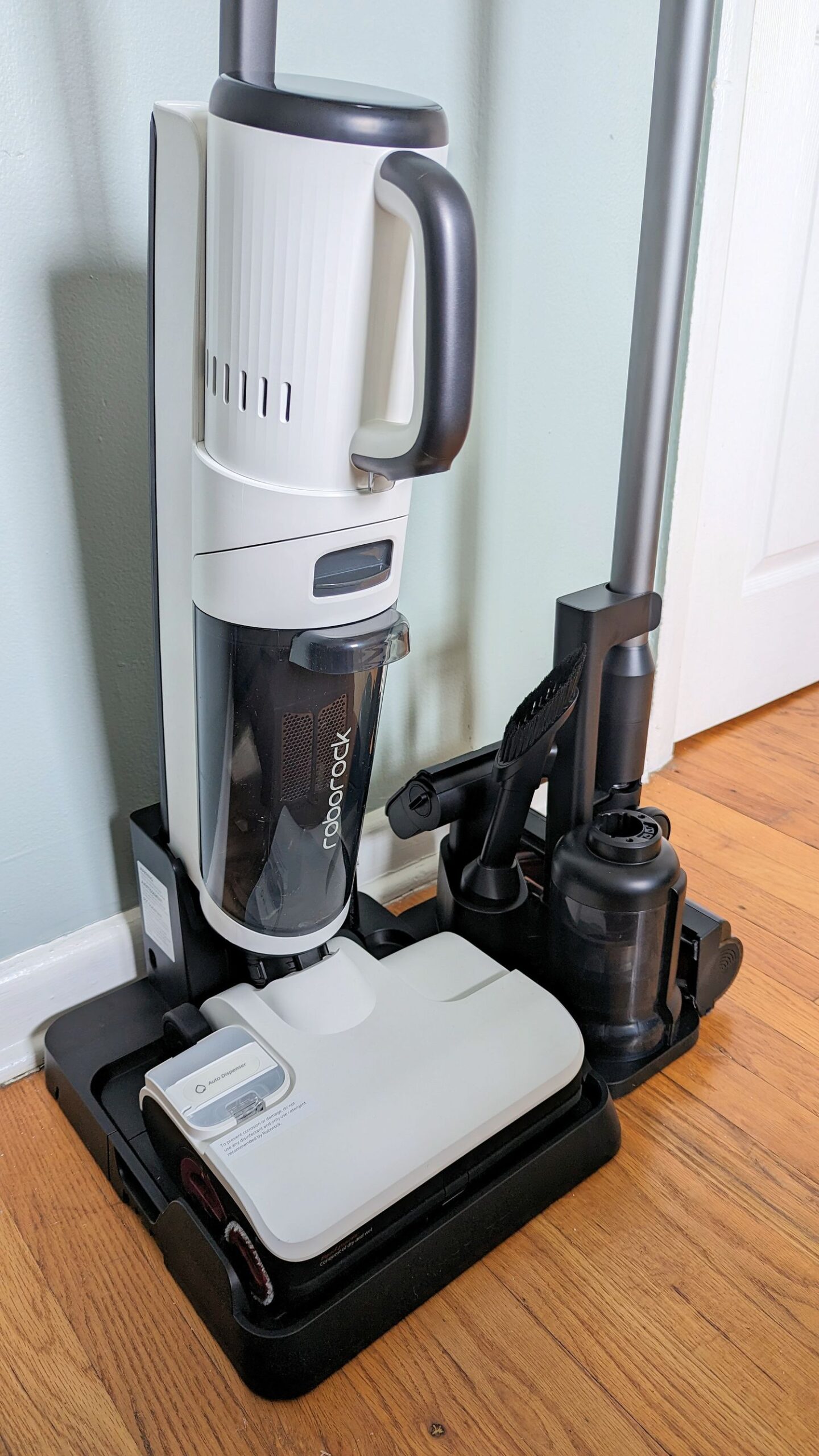 Roborock Dyad Pro Combo: All-In-One Cleaning! - GadgetMatch