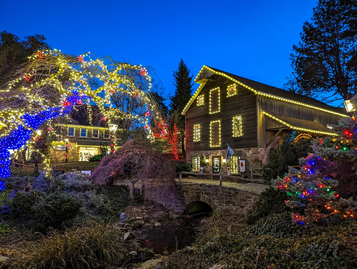 Peddlers Village Christmas Lights 25 1 of 1 BL