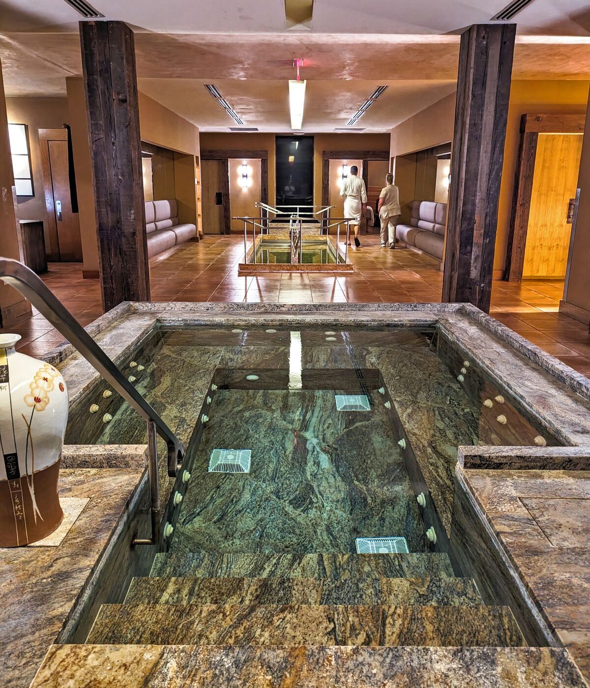 The hot tub and cold plunge at Woodlands Spa