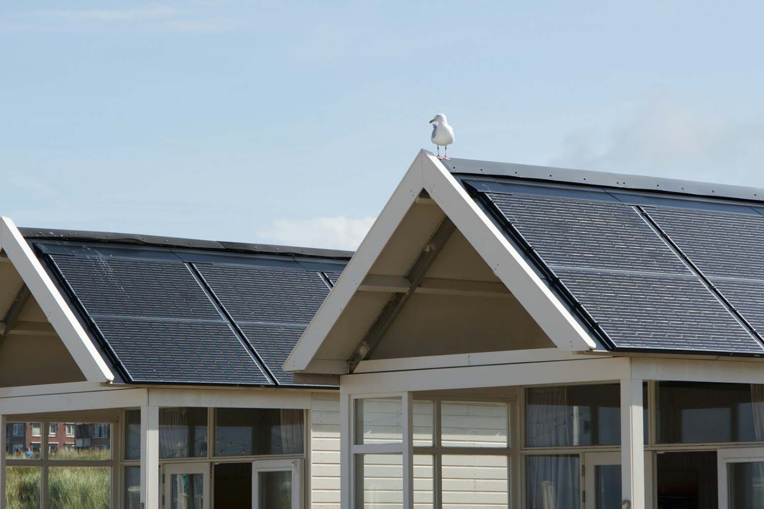 7 Reasons To Add Solar Panels To Your Vacation Home | Better Living
