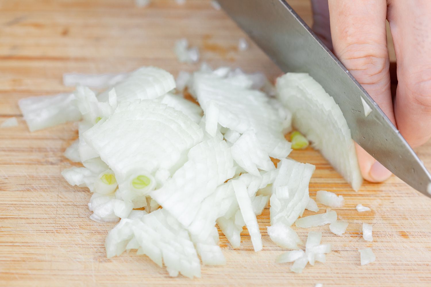 Do Onions Need to Be Refrigerated? Whole vs. Cut vs. Sweet