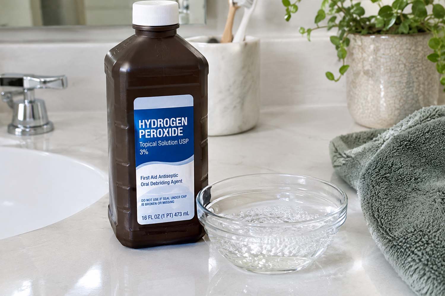 Does Hydrogen Peroxide Go Bad? Shelf Life & the Fizz Test
