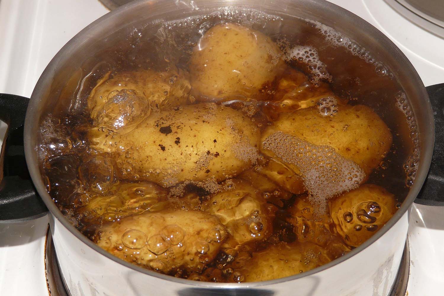 Is Potato Water Worth Saving? 2 Uses Are Fine and 2 Aren’t