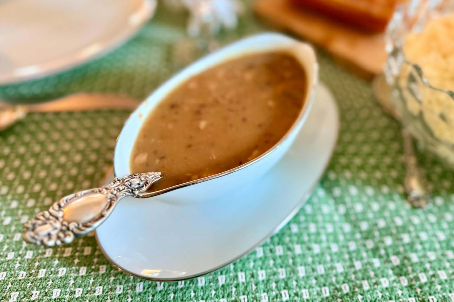 Does Gravy Go Bad? Jar, Packet and Homemade Shelf Life