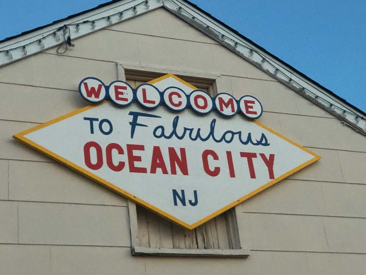 the welcome sign for "fabulous ocean city nj" 